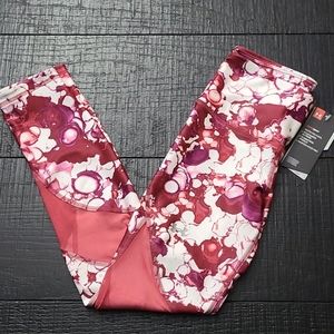 NWT Under Armour women ankle crop leggings